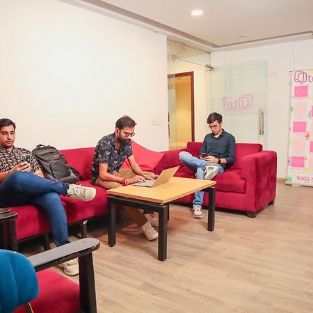 Hotel La Serene By Qotel-Gagan Vihar Anand Vihar Ню Делхи Екстериор снимка